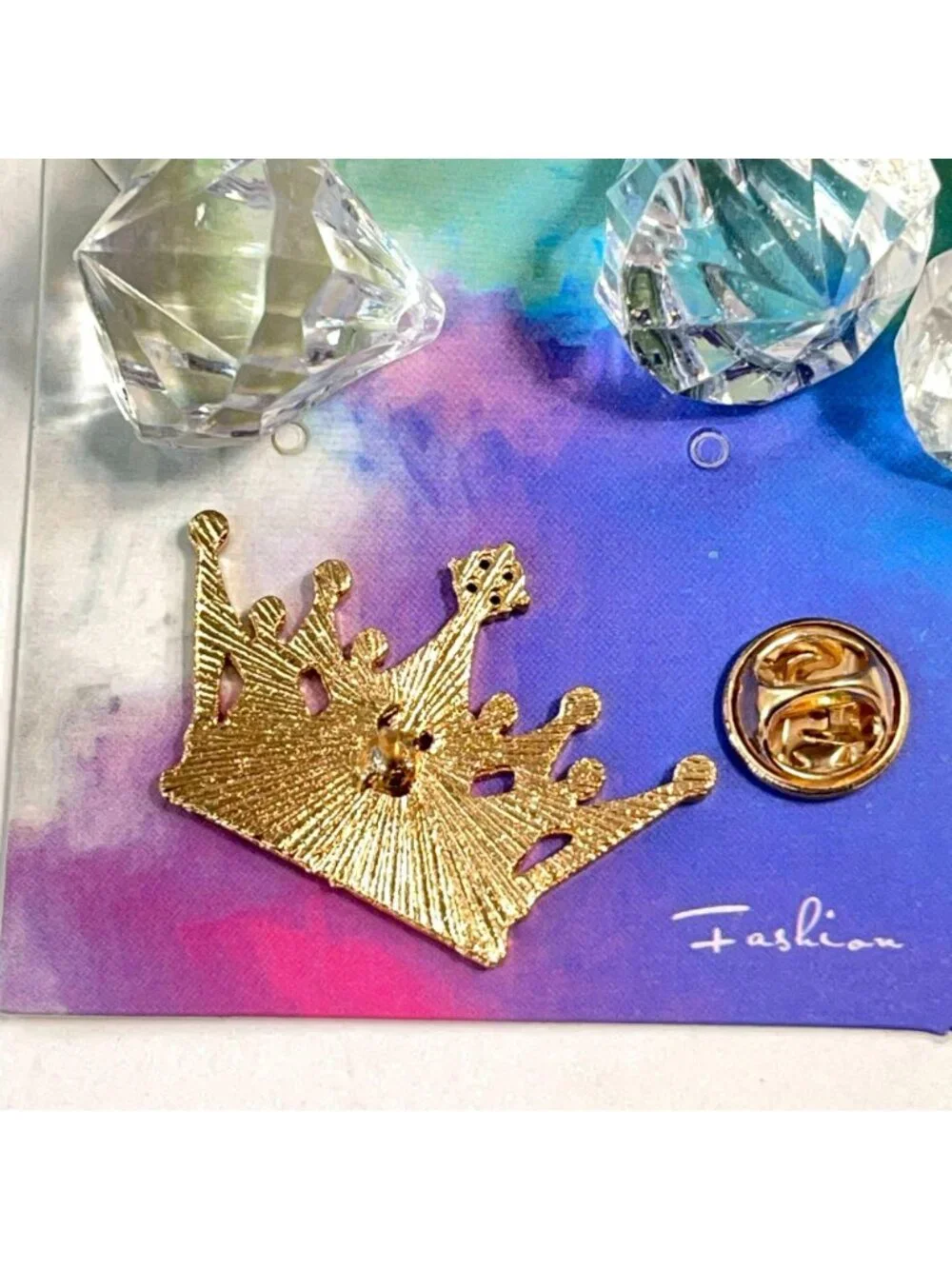 Alice Wonderland Crown Lapel Pin Queen Hearts Enamel Brooch Badge Jewelry Gift